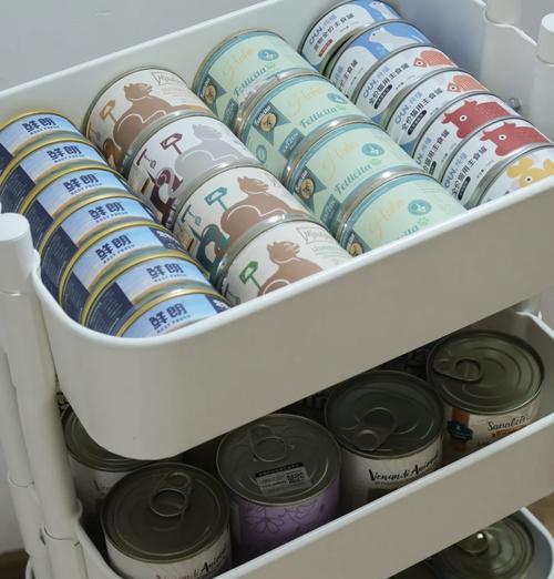 猫粮和主食罐头有什么区别？哪个更好？