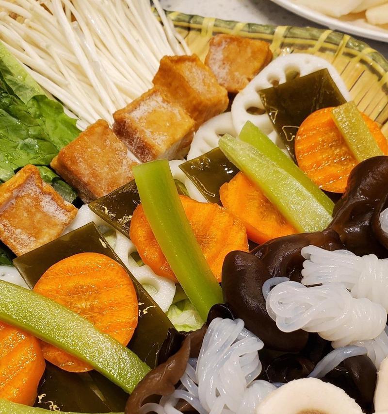 鱼酷烤鱼食品街特色美食有哪些？如何选择最受欢迎的美食？