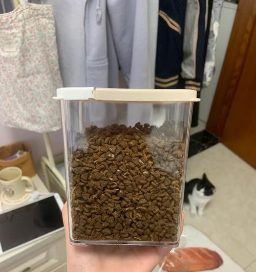 如何正确使用收纳猫粮铝袋？