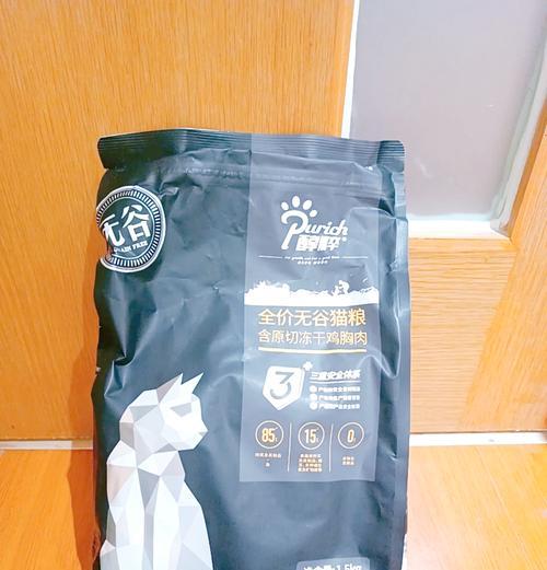 纯粹黑标猫粮是否为劣质产品？如何辨别猫粮质量？