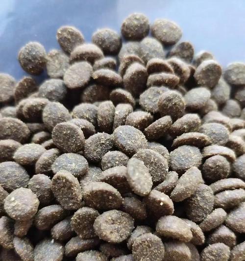 土狼为何会喜欢猫粮的味道？