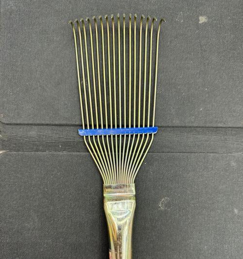 羊驼专用梳子的名称是什么？