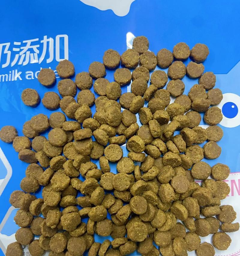 一个半月大的小猫可以吃猫粮吗？原因是什么？