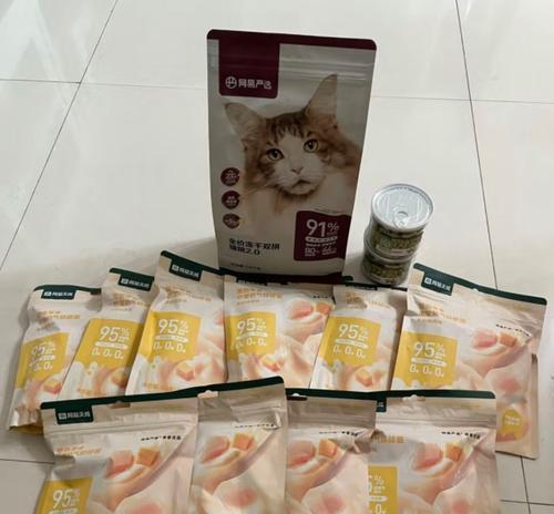 湿粮猫条挤在猫粮上会有什么影响？是否对猫咪有害？