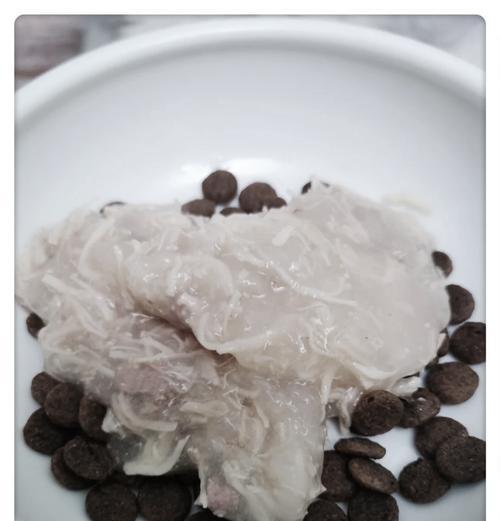 猫粮开封后无味道是怎么回事？是否影响猫咪食欲？