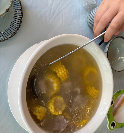 双港羊驼餐厅的评价如何？菜品有哪些特色？