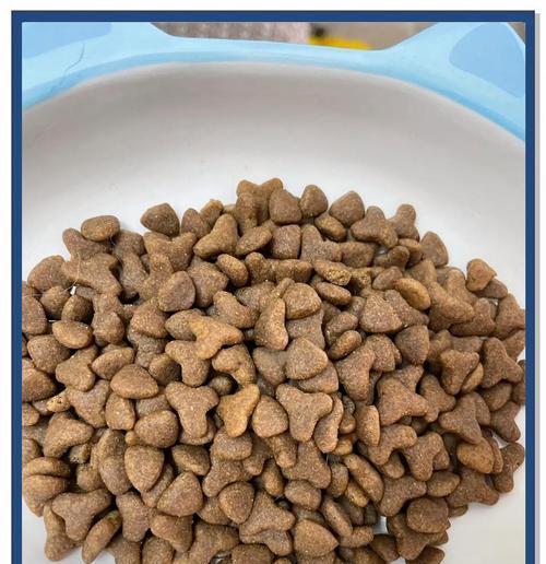 石头猫粮的外观特征是什么？